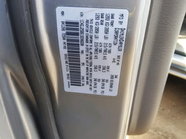 1C4GJ25B61B206690 - 2001 CHRYSLER VOYAGER SILVER photo 10