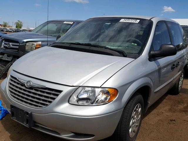 1C4GJ25B61B206690 - 2001 CHRYSLER VOYAGER SILVER photo 2