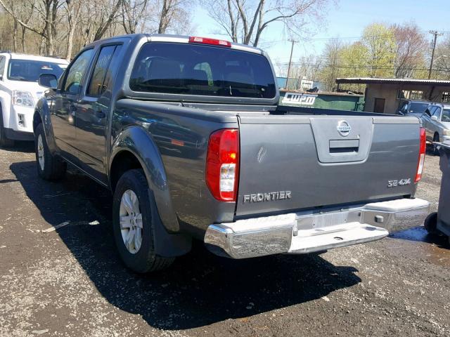 1N6AD07W18C439105 - 2008 NISSAN FRONTIER C GRAY photo 3