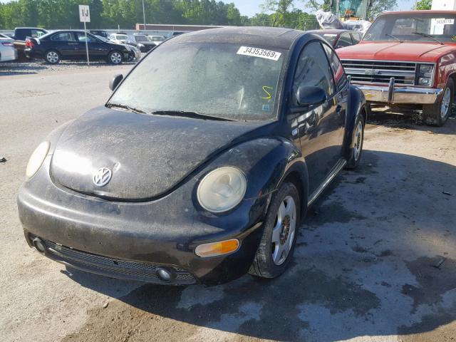 3VWCD21C2YM481185 - 2000 VOLKSWAGEN NEW BEETLE შავი ფოტო 2