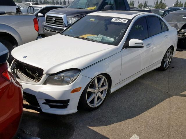 WDDGF4HB4DA775238 - 2013 MERCEDES-BENZ C 250 WHITE photo 2