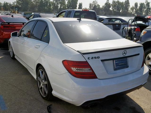 WDDGF4HB4DA775238 - 2013 MERCEDES-BENZ C 250 WHITE photo 3