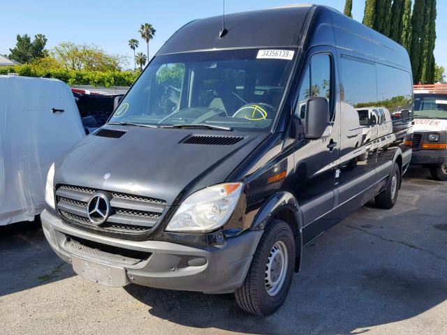 WDZPE8CD6D5745504 - 2013 MERCEDES-BENZ SPRINTER 2 BLACK photo 2