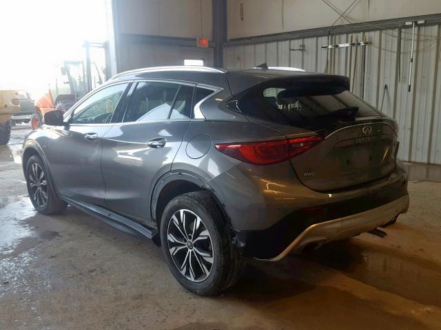 SJKCH5CRXHA035919 - 2017 INFINITI QX30 BASE GRAY photo 3