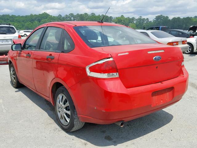 1FAHP34N48W150410 - 2008 FORD FOCUS S/SE RED photo 3