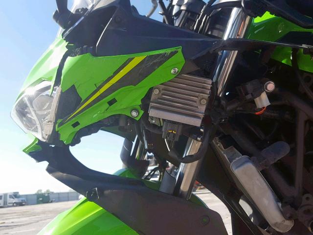 JKAEXKG13JDA02084 - 2018 KAWASAKI EX400 GREEN photo 9