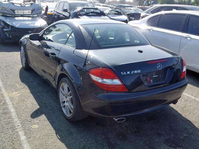 WDBWK54F28F188639 - 2008 MERCEDES-BENZ SLK 280 BLACK photo 3