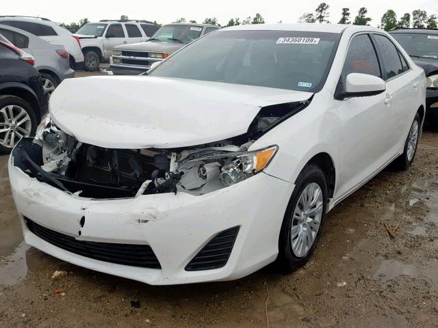 4T1BD1FK9DU071218 - 2013 TOYOTA CAMRY HYBR WHITE photo 2