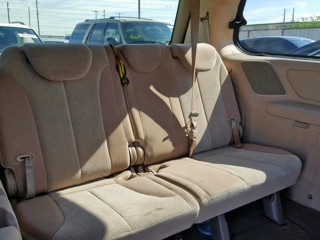 KNDMG4C79C6472504 - 2012 KIA SEDONA LX SILVER photo 9