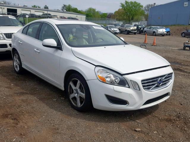 YV1612FH2D2188055 - 2013 VOLVO S60 T5 WHITE photo 1