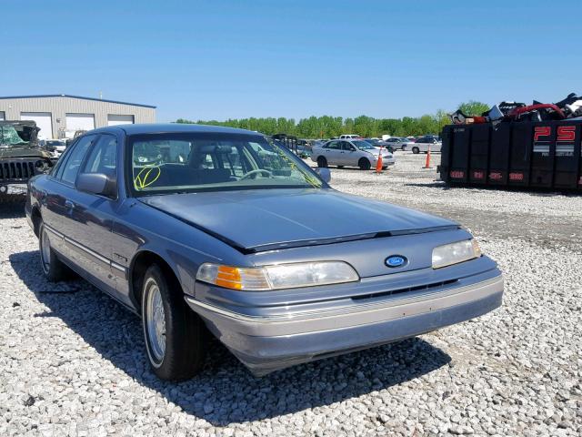 2FACP74W1NX140332 - 1992 FORD CROWN VICT GRAY photo 1