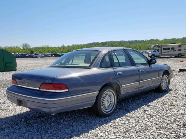 2FACP74W1NX140332 - 1992 FORD CROWN VICT GRAY photo 4