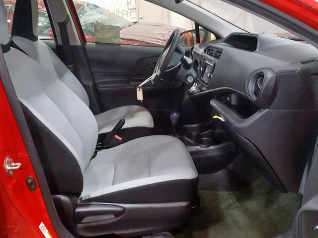 JTDKDTB36F1101018 - 2015 TOYOTA PRIUS C RED photo 5