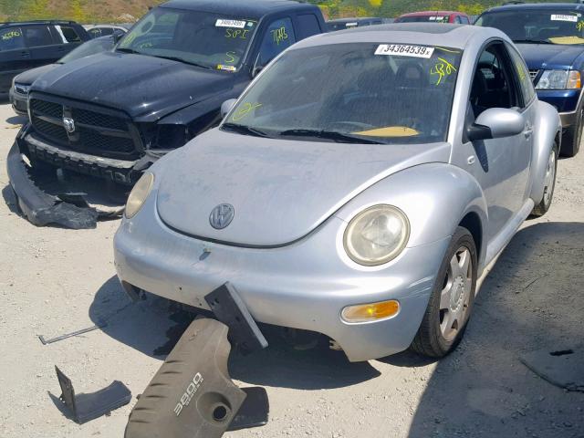 3VWCT21C41M406724 - 2001 VOLKSWAGEN NEW BEETLE 银色 照片 2