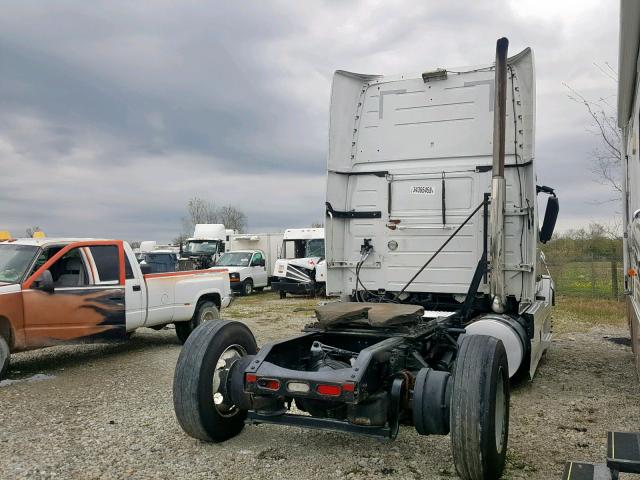 4V4NC9EH2CN546374 - 2012 VOLVO VN VNL WHITE photo 4