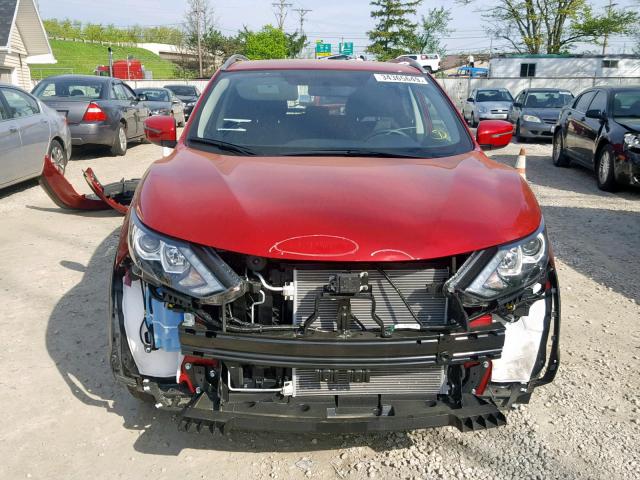 JN1BJ1CP5JW195566 - 2018 NISSAN ROGUE SPOR RED photo 9