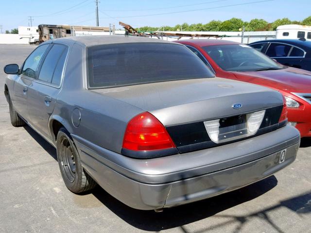 2FAFP71W7YX202371 - 2000 FORD CROWN VICT GRAY photo 3