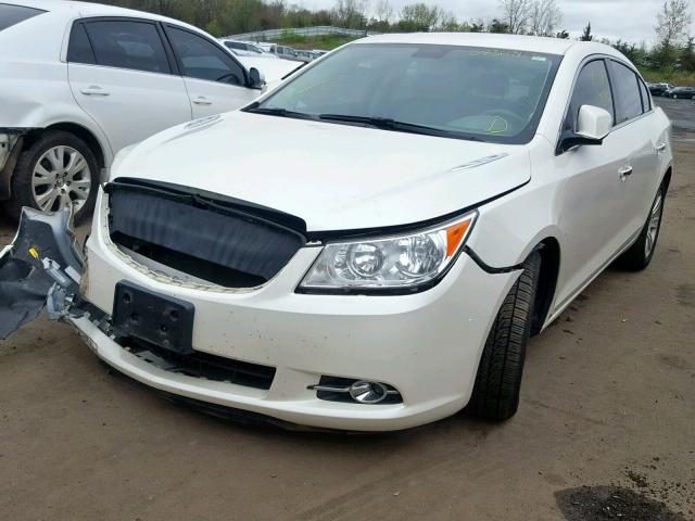 1G4GC5EG8AF130997 - 2010 BUICK LACROSSE C WHITE photo 2