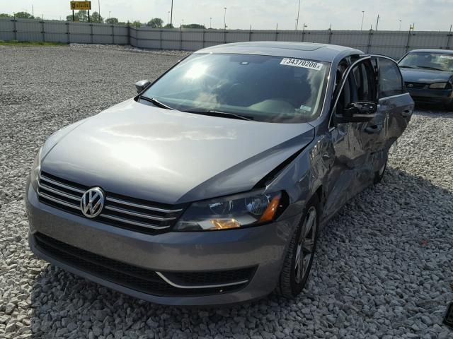 1VWBP7A34DC079390 - 2013 VOLKSWAGEN PASSAT SE GRAY photo 2