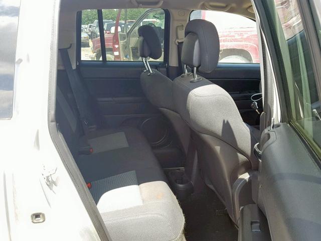 1J4NT4FA4AD659384 - 2010 JEEP COMPASS SP 银色 照片 6