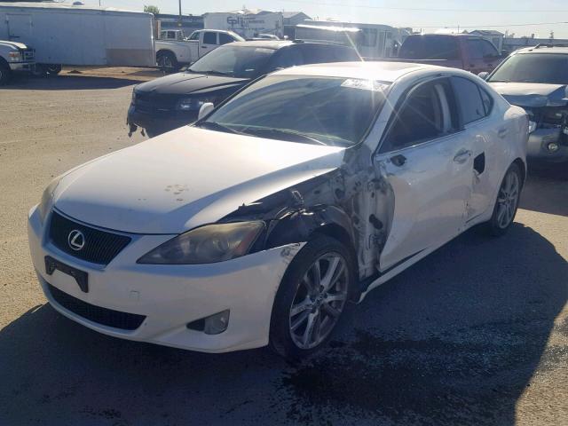 JTHBK262362020942 - 2006 LEXUS IS 250 WHITE photo 2