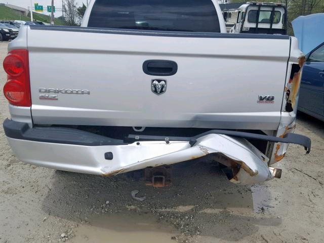 1D7HW48J47S118367 - 2007 DODGE DAKOTA QUA SILVER photo 9