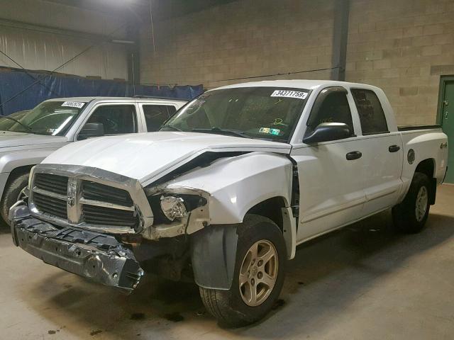 1D7HW48K06S544712 - 2006 DODGE DAKOTA QUA WHITE photo 2