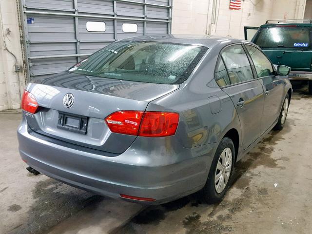 3VW2K7AJ4EM445166 - 2014 VOLKSWAGEN JETTA BASE CHARCOAL photo 4