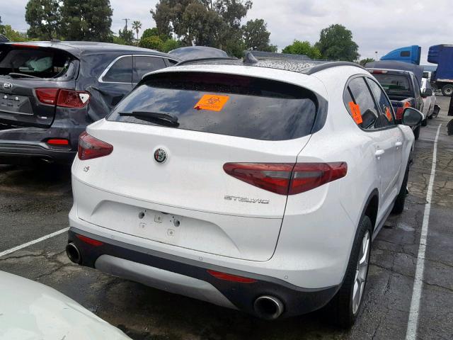 ZASFAKPN3J7B90378 - 2018 ALFA ROMEO STELVIO SP WHITE photo 4