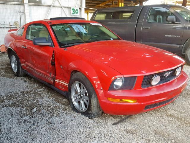 1ZVHT80NX85140783 - 2008 FORD MUSTANG RED photo 1