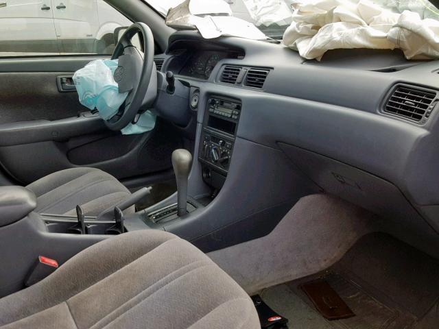 4T1BF22K7WU058735 - 1998 TOYOTA CAMRY CE BLACK photo 5