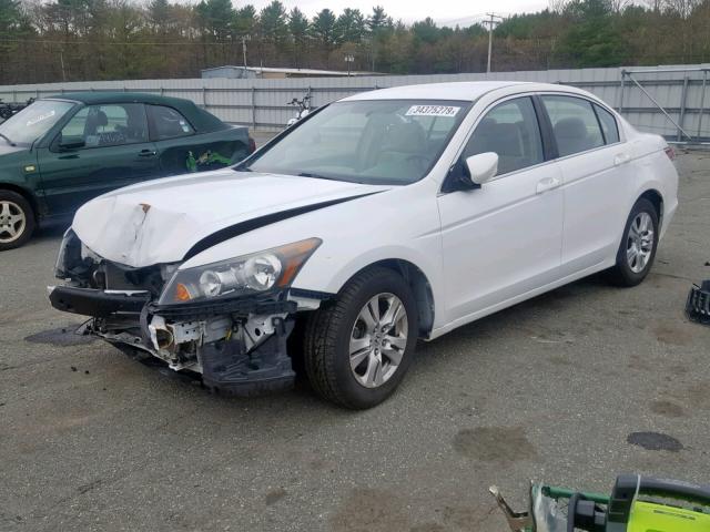 1HGCP26468A043554 - 2008 HONDA ACCORD LXP WHITE photo 2