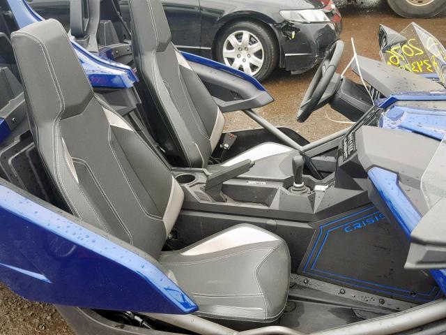 57XAAPFA0J8127917 - 2018 POLARIS SLINGSHOT BLUE photo 5