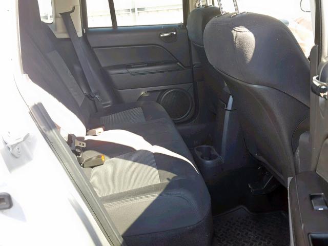 1J4NF1FB3BD154310 - 2011 JEEP COMPASS SP 银色 照片 6