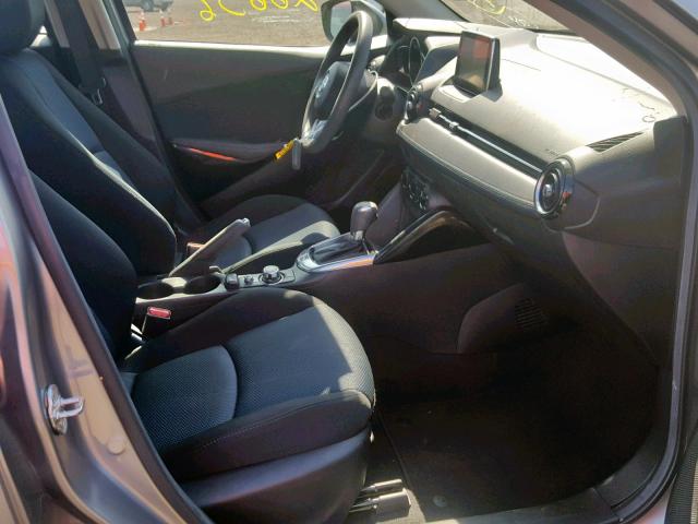 3MYDLBZV0GY138688 - 2016 TOYOTA SCION IA GRAY photo 5