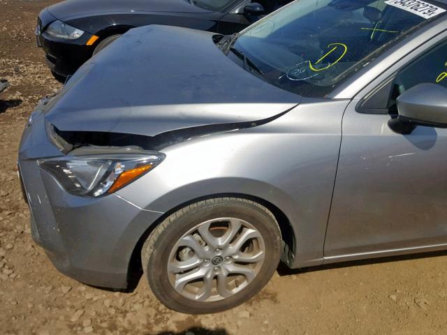 3MYDLBZV0GY138688 - 2016 TOYOTA SCION IA GRAY photo 9