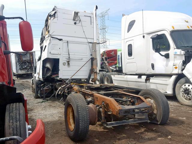 4V4NC9GH35N377644 - 2005 VOLVO VN VNL WHITE photo 3