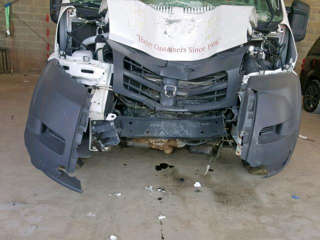 3C6TRVDG6JE114480 - 2018 RAM PROMASTER WHITE photo 9