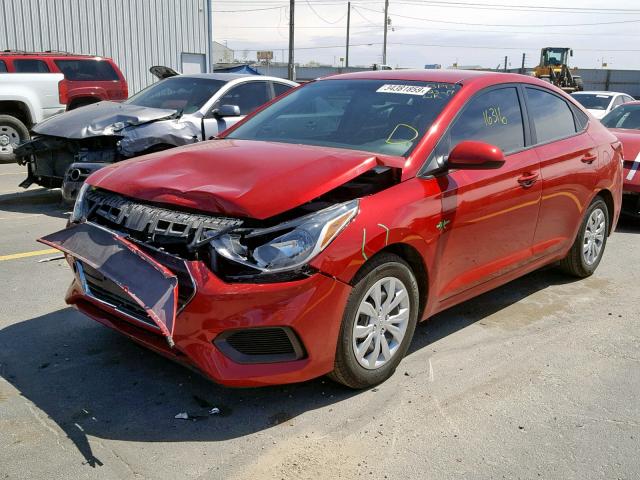 3KPC24A37JE034744 - 2018 HYUNDAI ACCENT SE RED photo 2