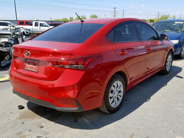 3KPC24A37JE034744 - 2018 HYUNDAI ACCENT SE RED photo 4