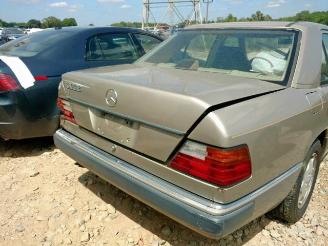 WDBEA32E8PB862358 - 1993 MERCEDES-BENZ 300 E GOLD photo 9