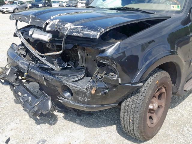 5LMFU28L7WLJ00427 - 1998 LINCOLN NAVIGATOR 黑色 照片 9