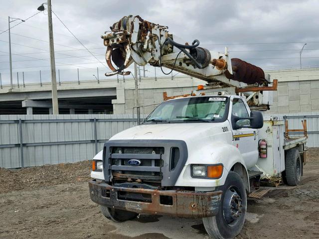 3FRXF76S86V336349 - 2006 FORD F750 SUPER WHITE photo 2