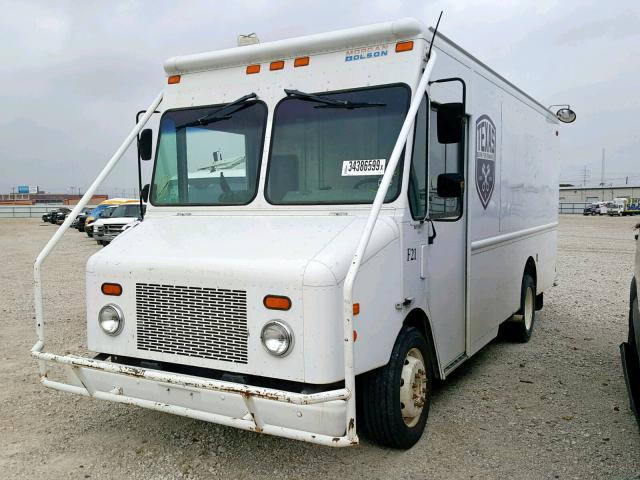 5B4KPD25073422966 - 2007 WORKHORSE CUSTOM CHASSIS COMMERCIAL WHITE photo 2