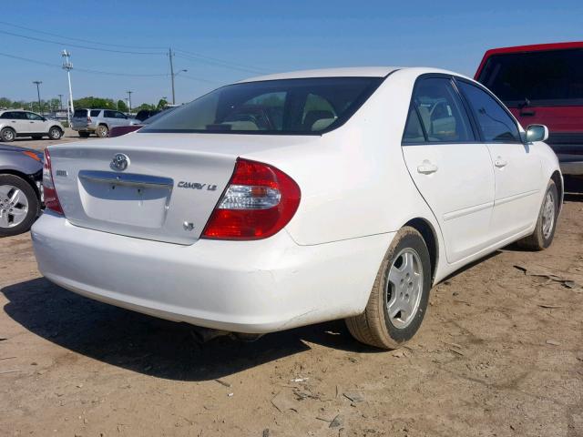 4T1BF30KX2U026090 - 2002 TOYOTA CAMRY LE WHITE photo 4