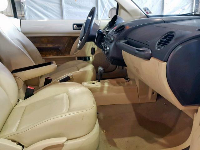 3VWRF31Y87M403367 - 2007 VOLKSWAGEN NEW BEETLE Qəhvəyi foto 5