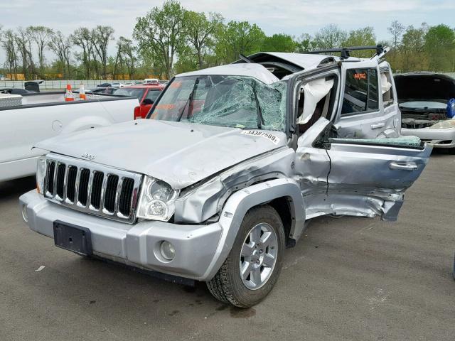 1J8HG58246C165003 - 2006 JEEP COMMANDER SILVER photo 2