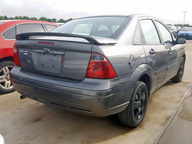 1FAFP34N77W198604 - 2007 FORD FOCUS ZX4 CHARCOAL photo 4