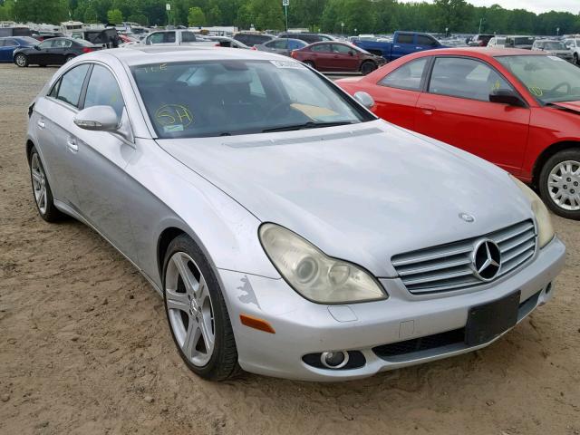 WDDDJ72XX7A089720 - 2007 MERCEDES-BENZ CLS 550 SILVER photo 1