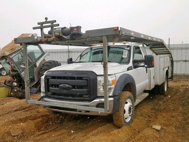 1FDUF5GY3BEA59814 - 2011 FORD F550 SUPER WHITE photo 2